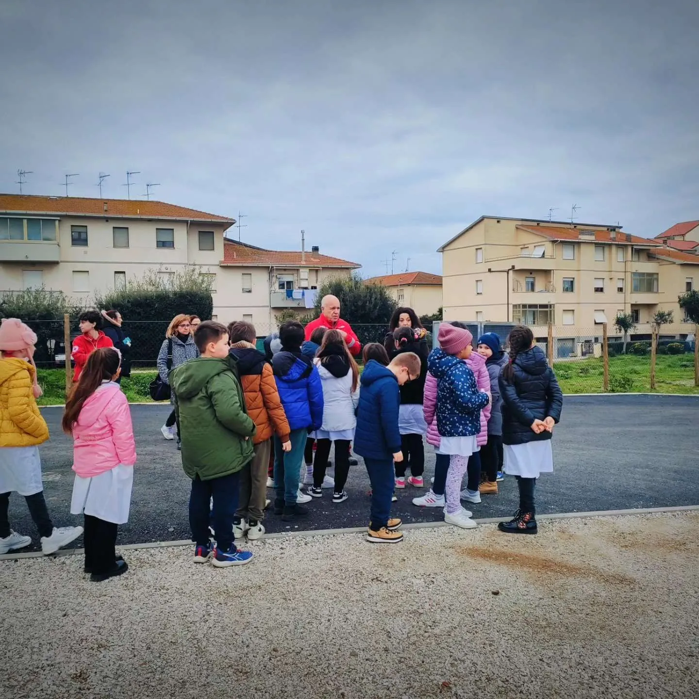 Visita delle scuole elementari 07 - Croce Rossa Italiana - Comitato di Donoratico